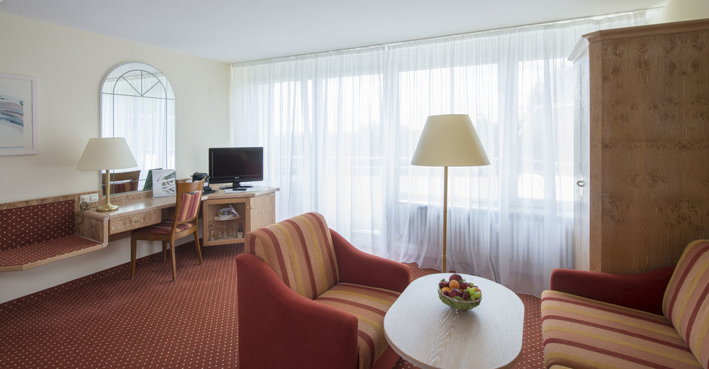 Dekra Congresshotel Wart Альтенштайг Экстерьер фото